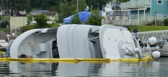 Yacht-Capsizes-in-Washington